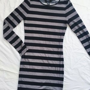 Long sleeved bodycon